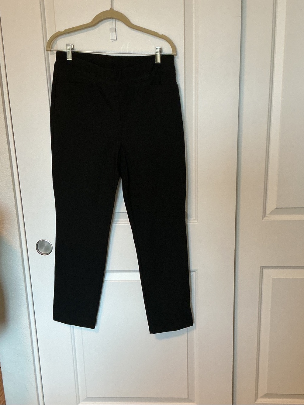 Chico's Black Ankle Ponte Pants